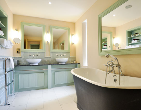 Bathroom in The Tower Suite at The Bushmills Inn 